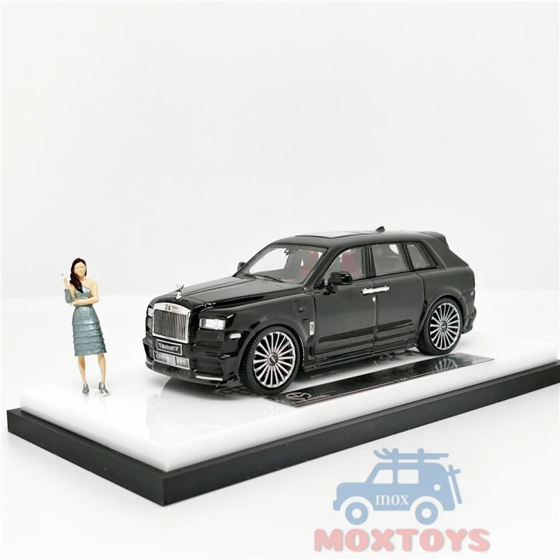 

TimeMicro 1:64 Rolls Royce Mansory Cullinan Black/with figure Diecast Model Car