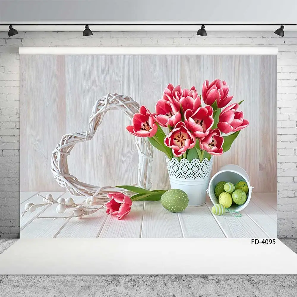 

Фон для детской портретной фотосъемки с цветами деревянными досками пасхальными яйцами