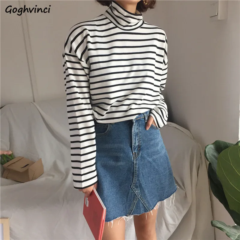 Женская водолазка в полоску белая или черная Повседневная футболка с длинным