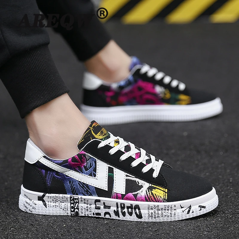 

2021 Couple Board Shoes Fashion Trendy Shoes Student Large Size Men's Shoes Canvas Shoes All-match