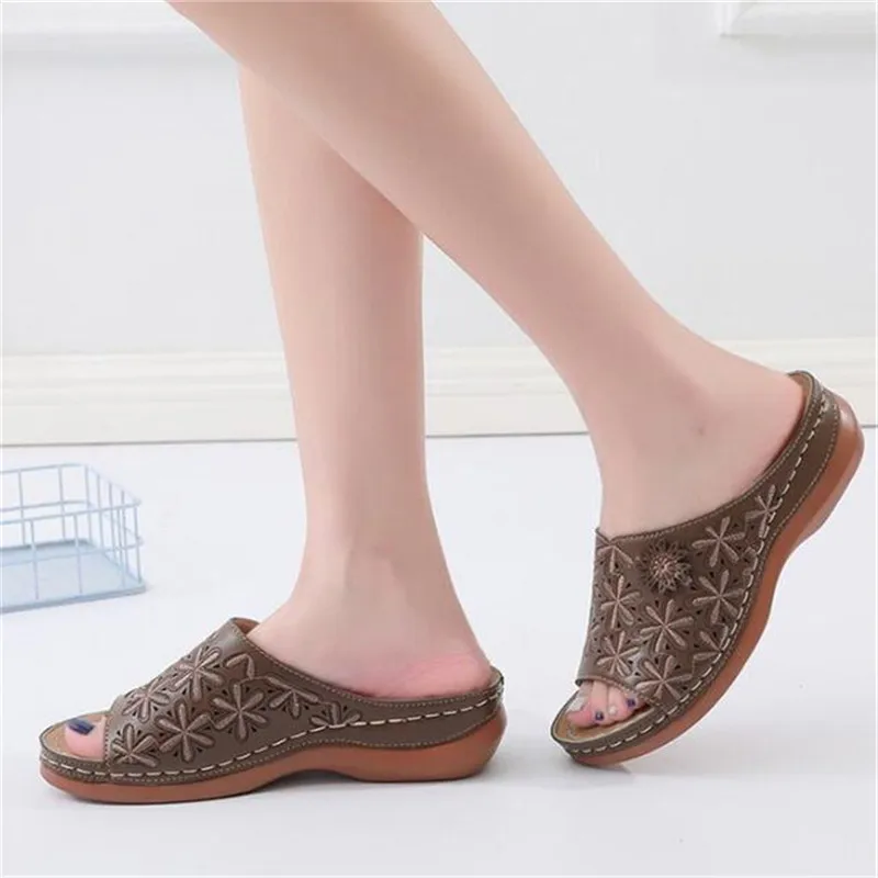 

Retro solid color large size women slippers summer new fashion casual women's shoes platform womens sandals slope heel slides