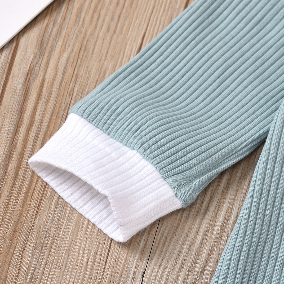 

2020 Autumn Newborn Baby Girls Boys Clothes Toddler Long Sleeve O-neck Single-breasted Romper Infant V-neck Jumpsuits+ Hat 0-24M