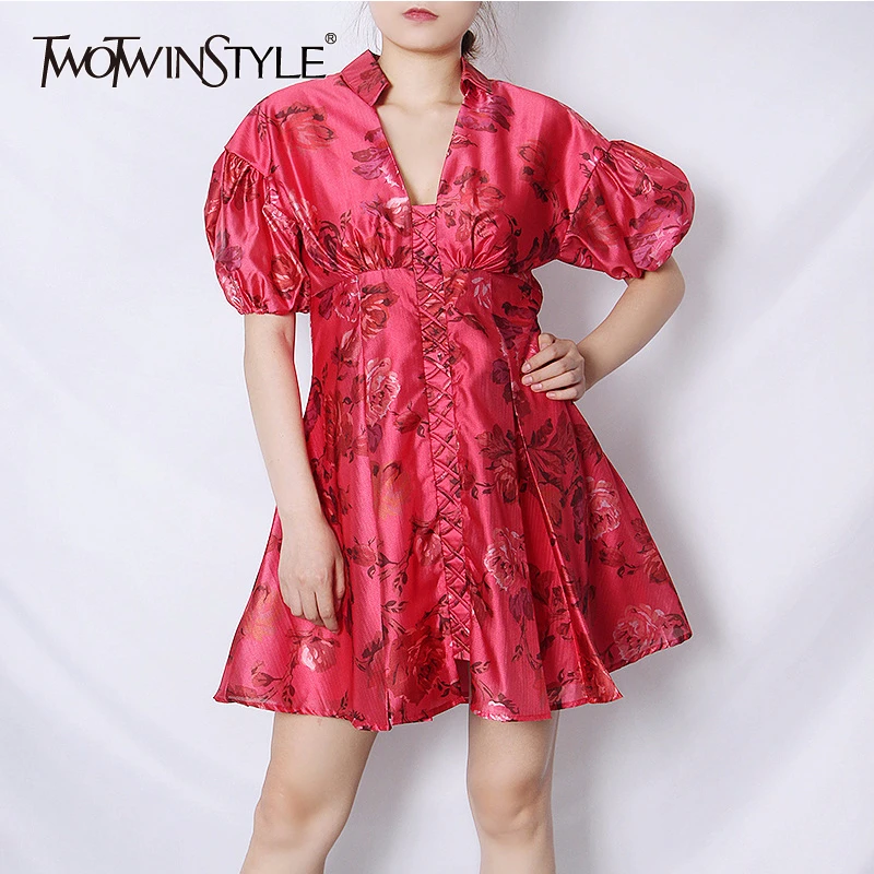 Женское платье с цветочным принтом TWOTWINSTYLE винтажное мини-платье v-образным