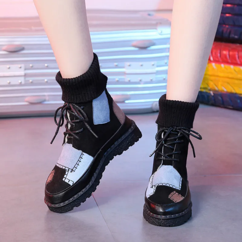 

Women's Shoes