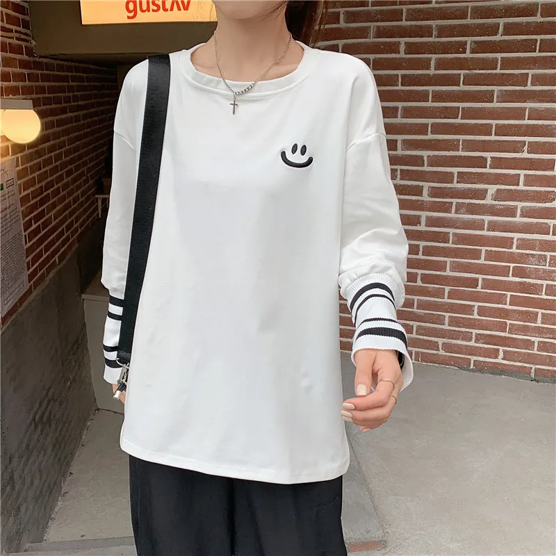 

Autumn Cotton Harajuku Smiley T shirt Women 2021 Long Sleeve Tee O-Neck Midi T-Shirts Korean Casual Oversized Femme Black Tops
