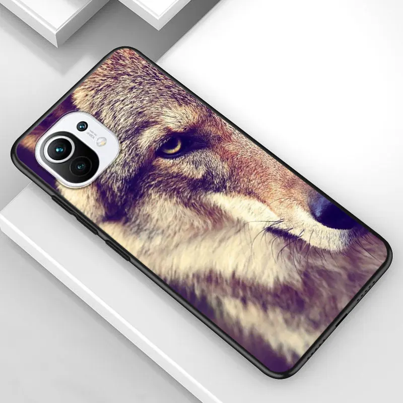 

The Wolf Animal for Xiaomi Mi 11 10T Note 10 Ultra 5G 9 9T SE 8 A3 A2 A1 6X Pro Play F1 Lite 5G Black Phone Case