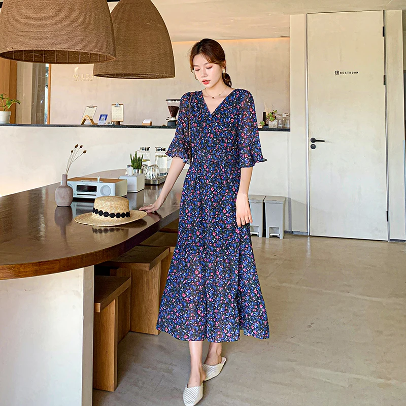 

Uulutonica Summer Women Elegant Fashion A-line Floral Printing Mid-calf Butterfly Sleeve Empire V-Neck Chiffon Dress