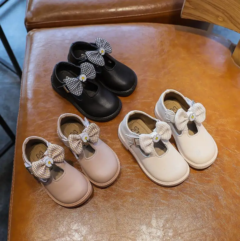 

Spring Girls Leather Shoes Cut-outs Retro Kids Sport Shoes for Girls Princess Anti-slip Sneakers Baby Girls Dancing Shoes