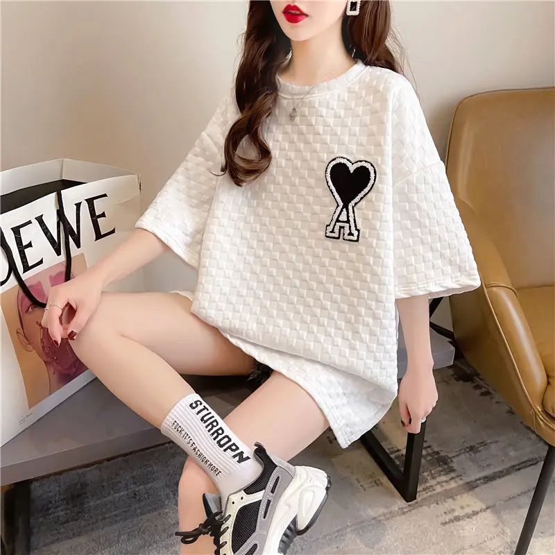 

Western Style Fashion Love Embroidery Short-Sleeved T-Shirt Women New Korean Loose Half-Sleeved Clothes Ins Tide