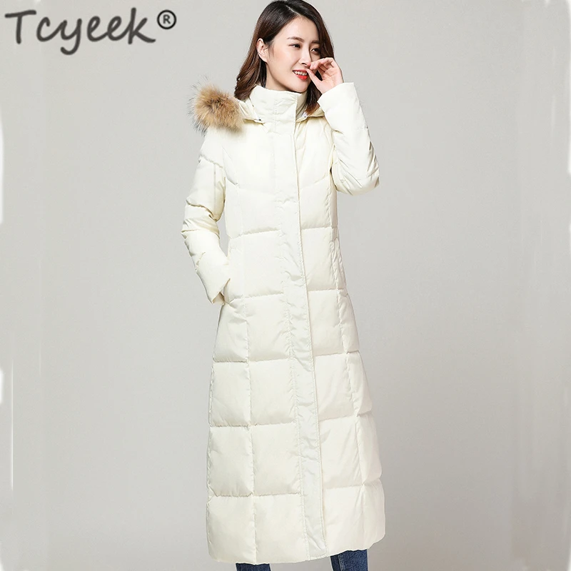 

Зимняя женская куртка Tcyeek с капюшоном из меха енота 90% пальто на утином пуху женская одежда 2020 корейское теплое длинное пальто для зимы LW1398