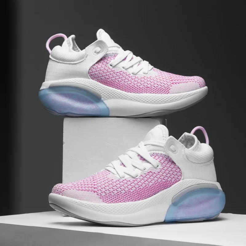 

In autumn 2021, the new granular air cushion couples light casual shoes fly woven mesh sports running shoes