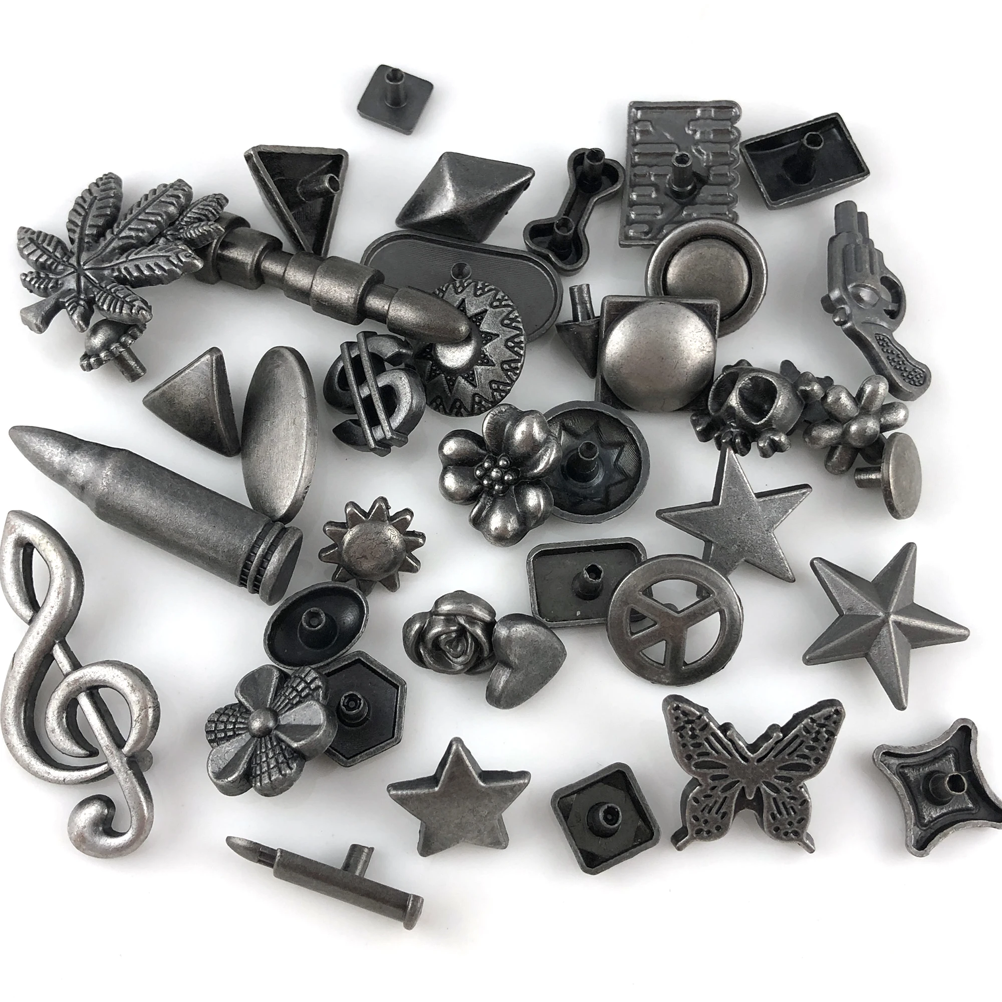 Серьги гвоздики с покрытием из античного серебра в стиле панк заклепки для кожи