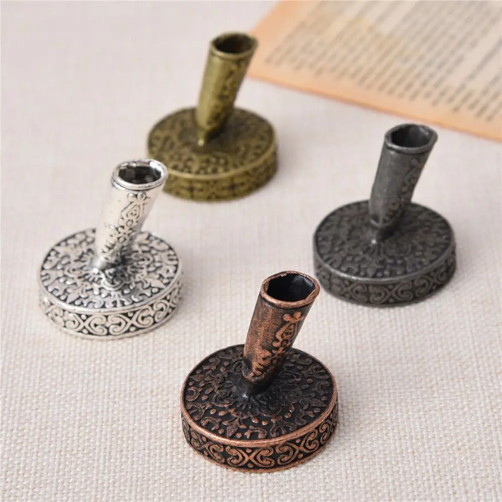 

European Metal Round Fountain Pen Holder Vintage Feather Carve Pattern Stainless Steel Pen Rack Teachers Gifts Party Supplies