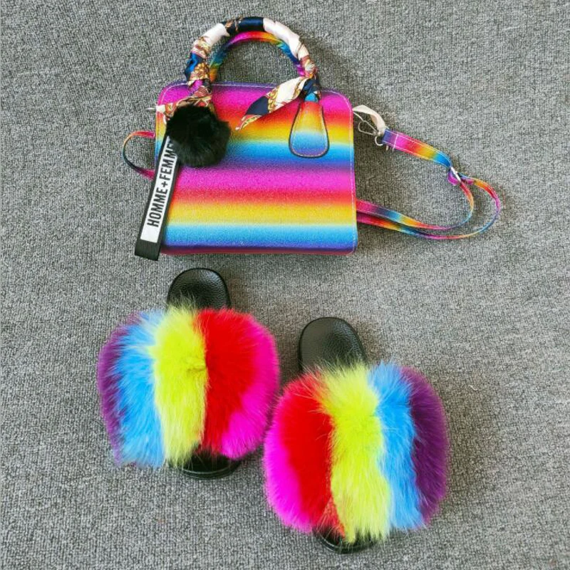 

Комплект женских меховых шлепанцев Don't-miss, комплект радужных пляжных меховых сумочек, конфетные тапочки, сумка через плечо, меховые сланцы