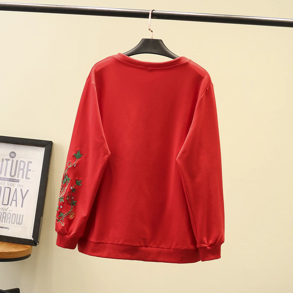 Женская толстовка с длинным рукавом весна 2020 пуловер большого размера вышивкой