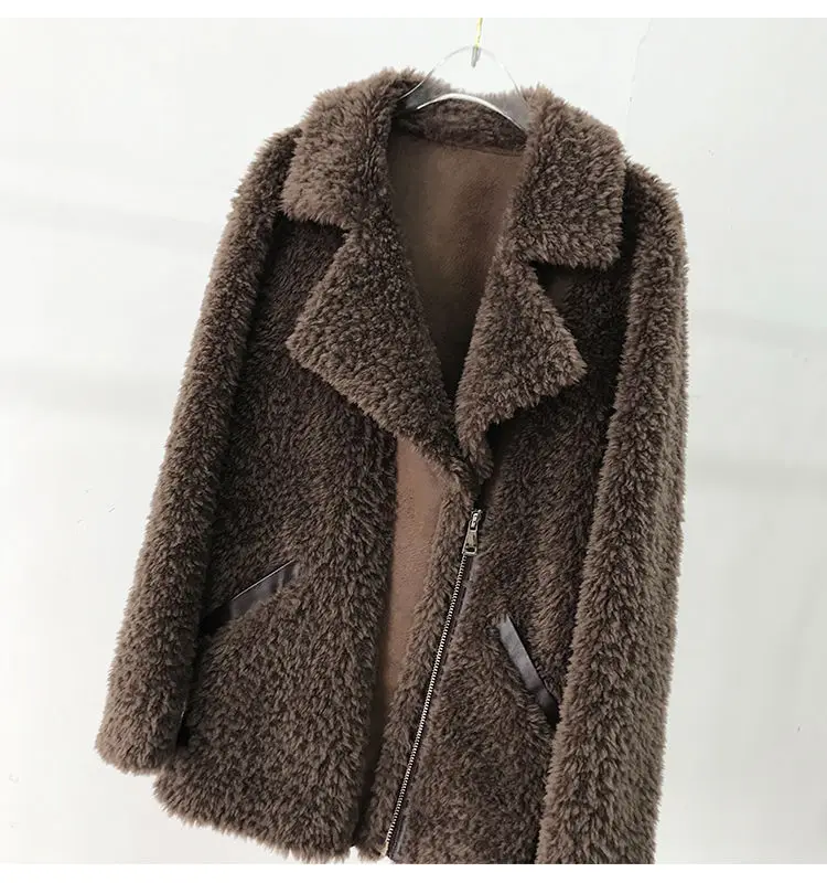

2020 Winter Clothes Women Loose Fur Jacket Female Real Fur Coat Ladies Casual Overcoat Locomotive Fur Women's Wool Fur Coat L69