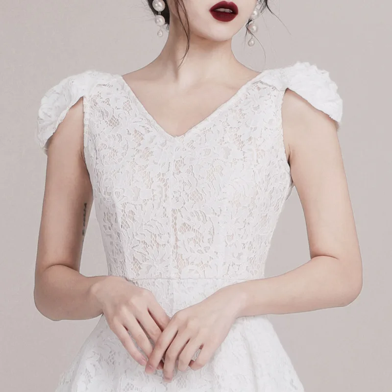 Женское винтажное мини платье Max Spri белое кружевное ТРАПЕЦИЕВИДНОЕ ПЛАТЬЕ С V