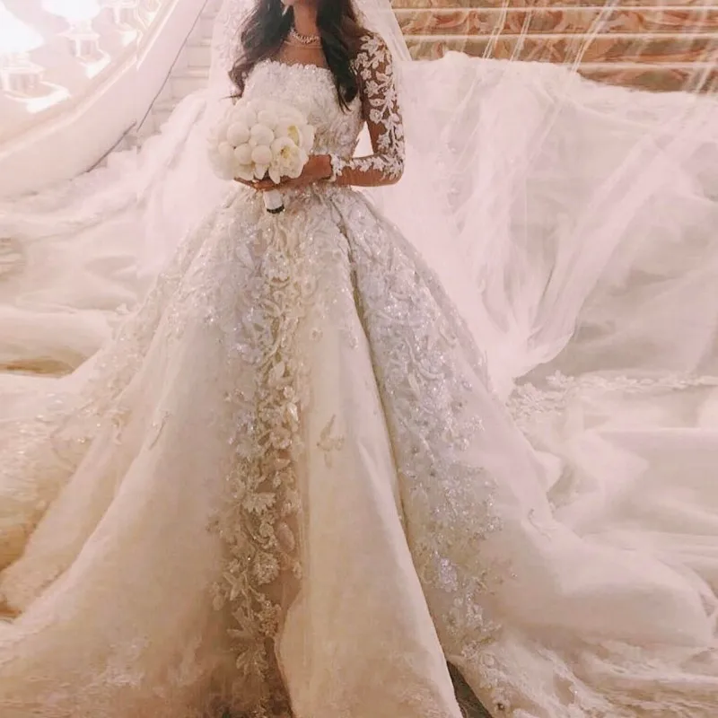 

Vintage luxury ball gown Wedding Dresses 2021 Spring Retro Lace bridal gown Sheer Neck Long Sleeves royal Train Vestido De Novia