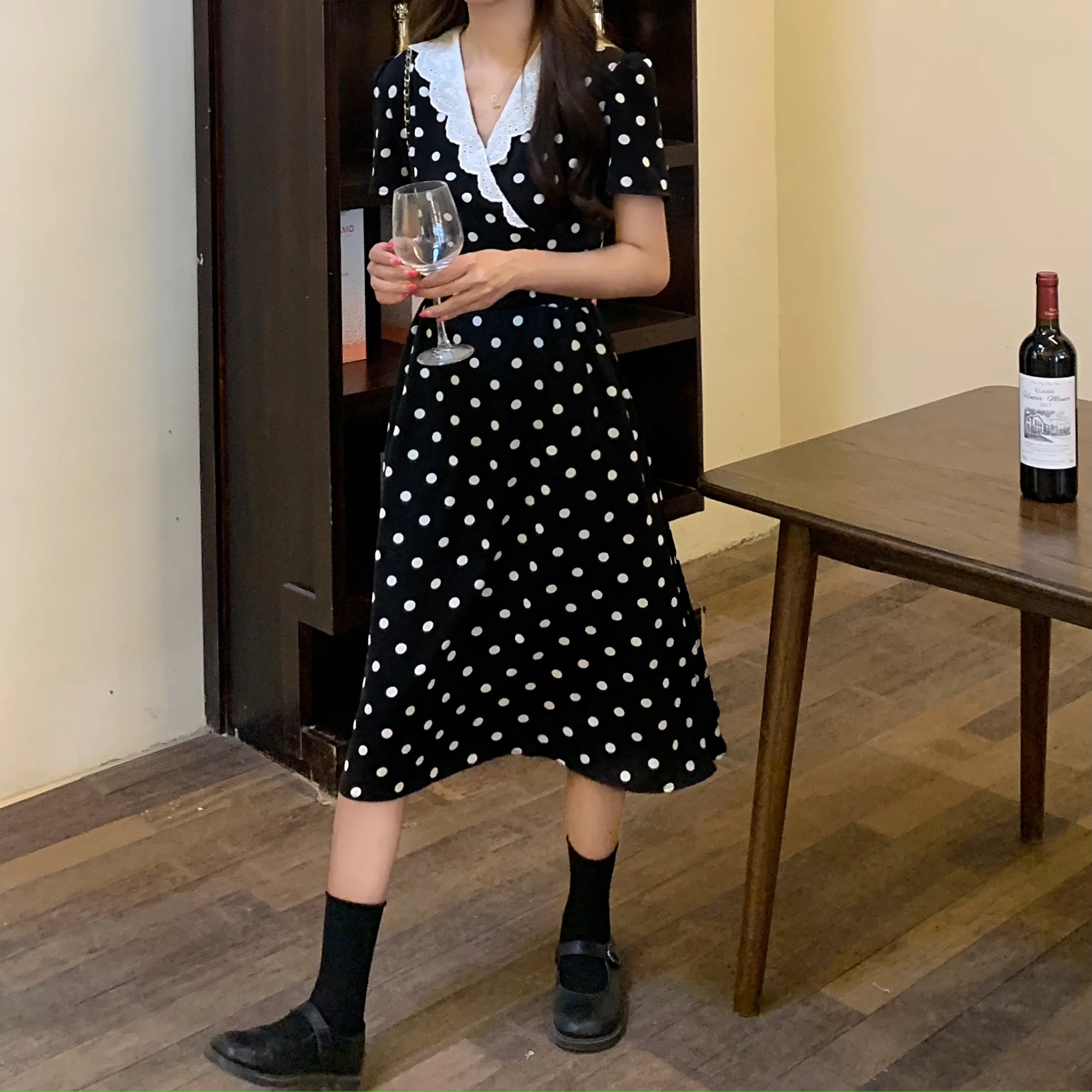 

Spot Chiffon Polka Dots Dress French Retro Peter Pan Collar Waist Hepburn Style Little Black Dress