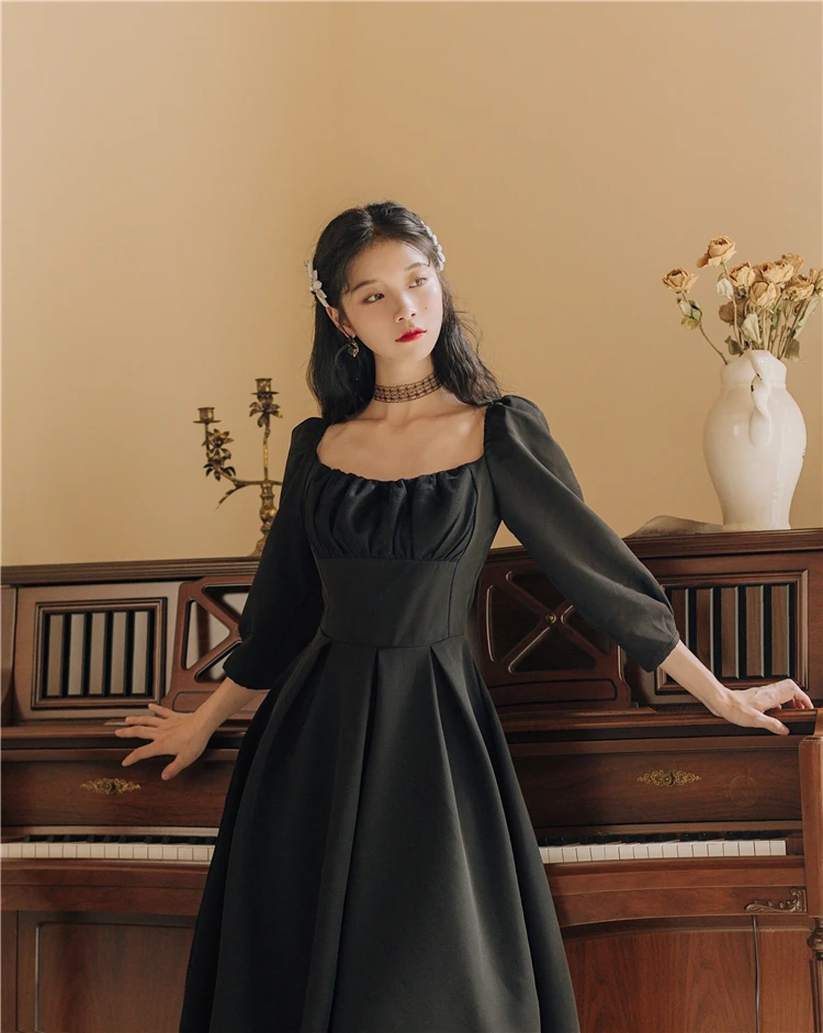 SWEETXUE Vintage black dress Sexy Square Collar Puff Sleeve Black Pleated High Waist Comfort Elegant Club Fashion Women Dresses