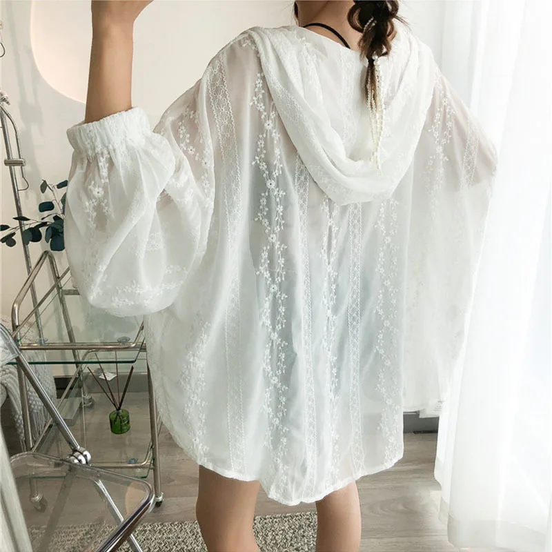 

GVUW 2021 New Spring Summer Fashion Casual Thin Hooded Sunscreen Clothes Women Loose Shirt Coat Blouse Top Trendy Cardigan SL230