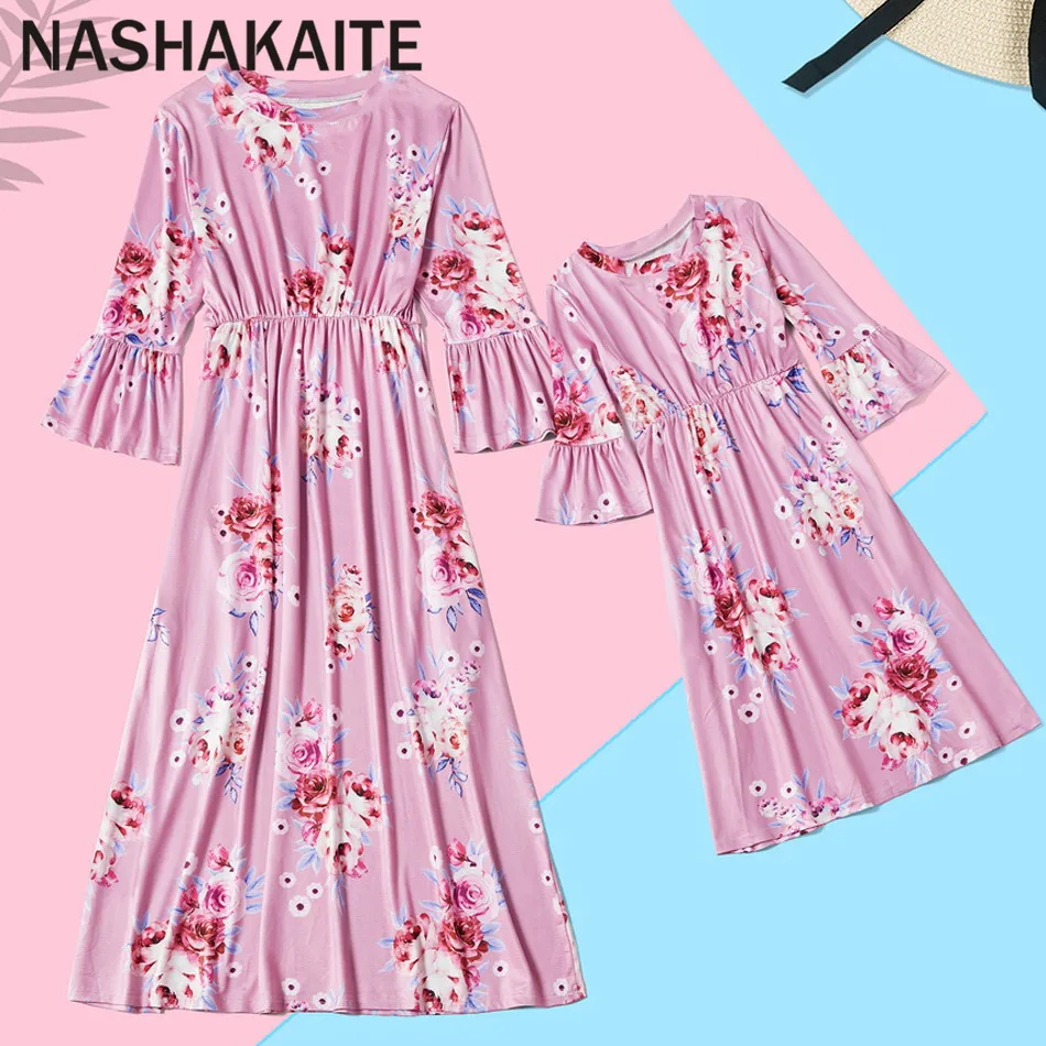 NASHAKAITE/платья для мамы и дочки; сезон весна-осень; платье с цветочным рисунком и расклешенными рукавами; одежда для мамы и дочки; moeder dochter kleding