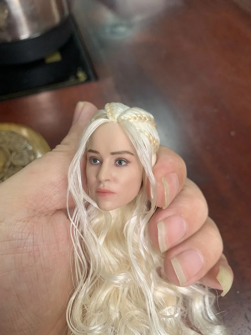 1/6 skala Weibliche Kopf Carving Emilia Clarke Kopf Sculpt Goldene Lange Haar Fit 12'' Action Figur Körper