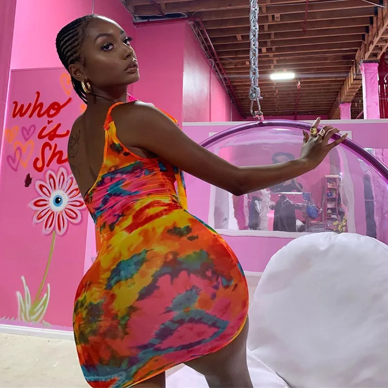 

Sexy Hot Tie Dye Women Bodycon Dress One Shoulder Bandage Fashion Party Mini Dresses Sleeveless 2021 Skinny Print Dress