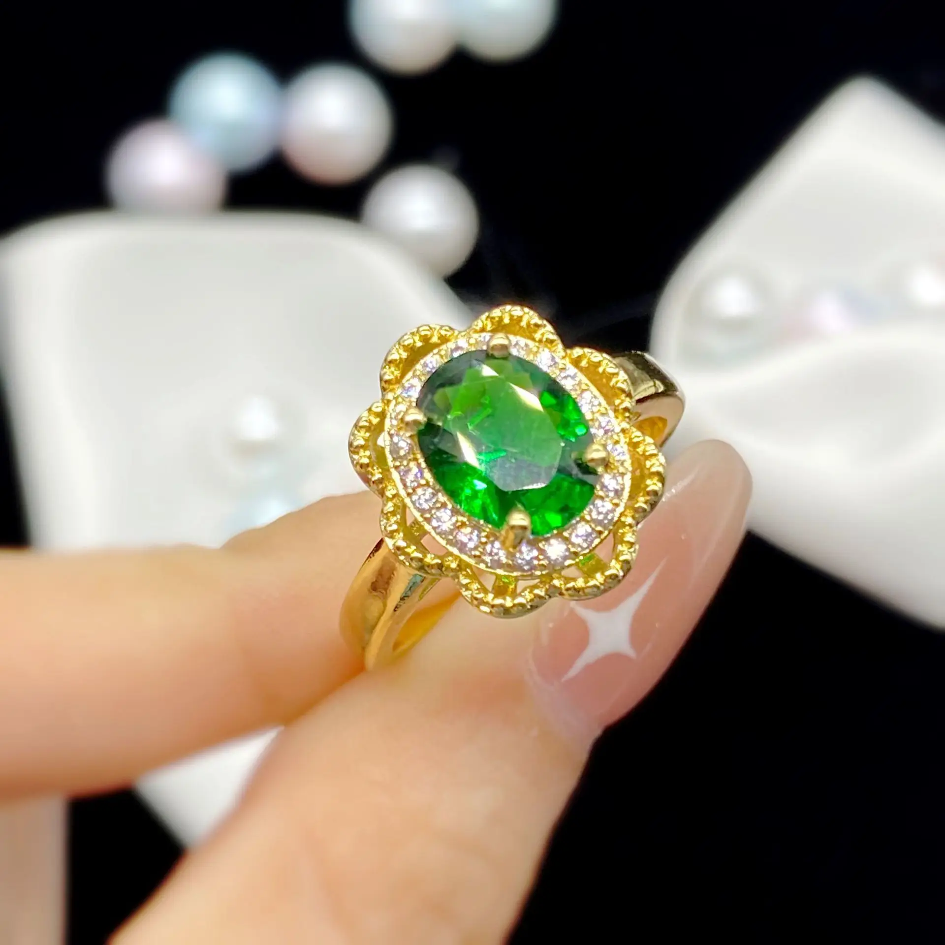 

New Fashion Temperament Adjustable Ring Hollow Flower Shape Simulation Emerald Tourmaline 18K Gold Plated For Women Fine Jewelry