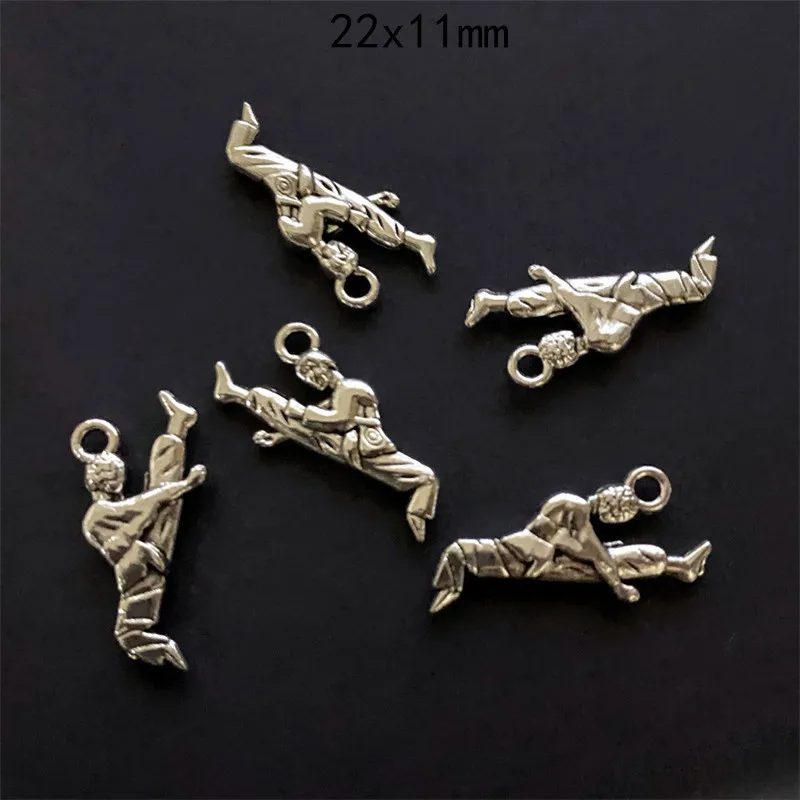 

30pcs Karate Kick Connector Charms For Men Jewelry DIY Necklace Bracelet Key Chain Aesthetic Accessories Jewelry Making Supplies