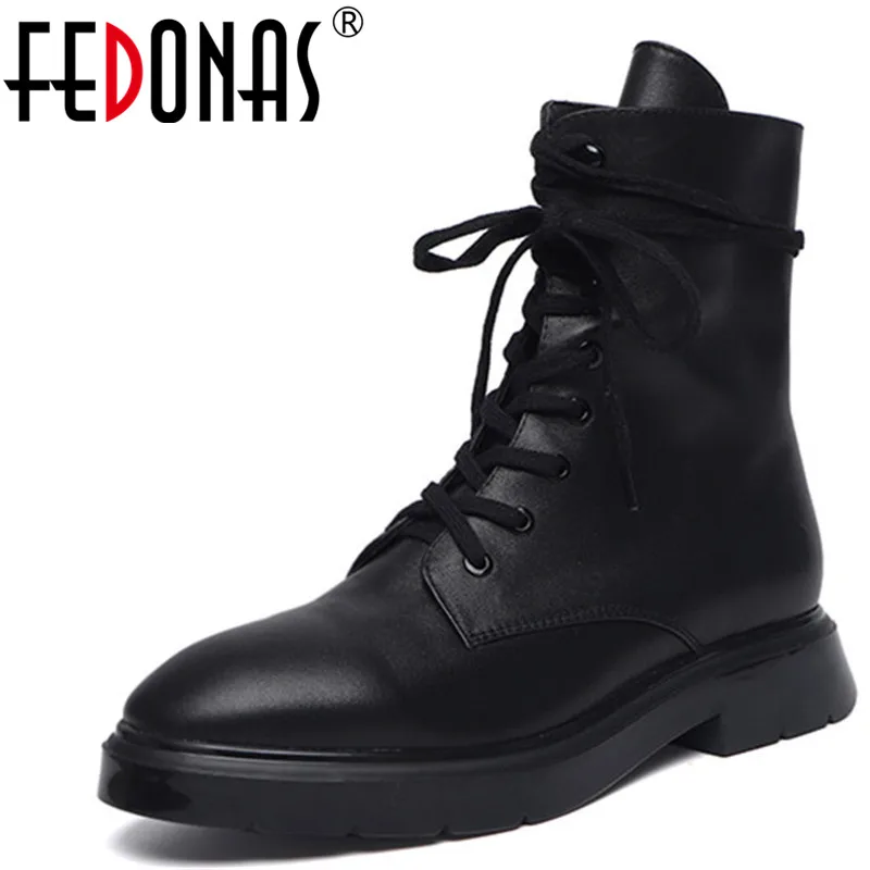 FEDONAS; коллекция года; женские полусапожки; сезон осень-зима; Теплые ботильоны с перекрестной шнуровкой; выразительные женские ботинки с круглым носком; женские ботинки