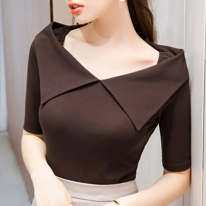 

Designed sleeve t-shirt 2020 spring and summer women's fashion trend five-point sleeve French retro big lapel top
