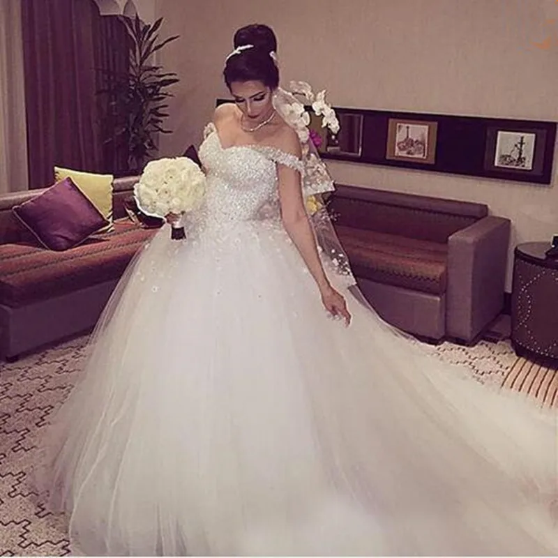 

Arabic African Gorgeous Sparkly White Lace Ball Gown Plus Size Wedding Dresses Formal Beading Lace-up Back Church Puffy