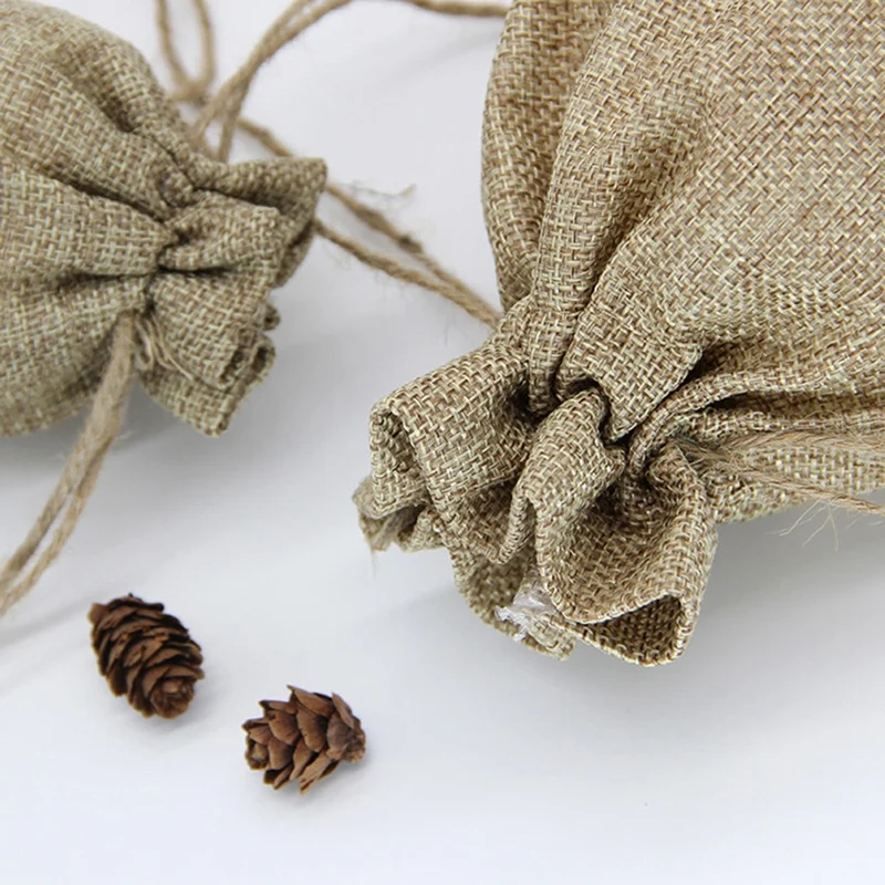 

50 Pcs Wrapping Hessian Hemp Bags, 4.7X3.5 Inches Jute Burlap Bags Party Christmas Halloween Gift Bags with Drawstring