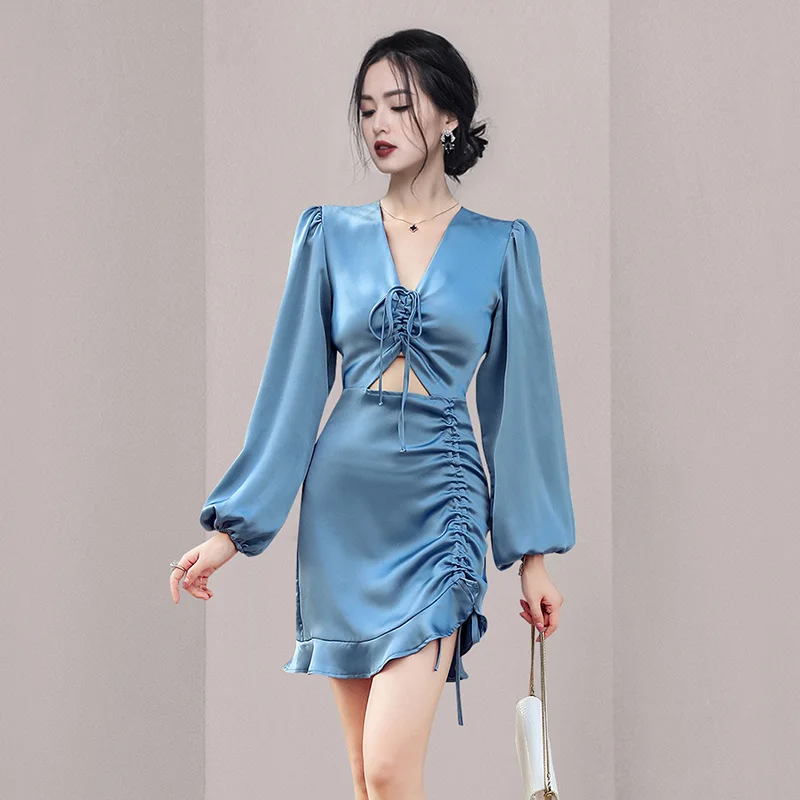 

Sexy V-neck Tied Dress Ins French Minority Dignified Hollow Waist Pleated Drawstring Design Hip Skirt