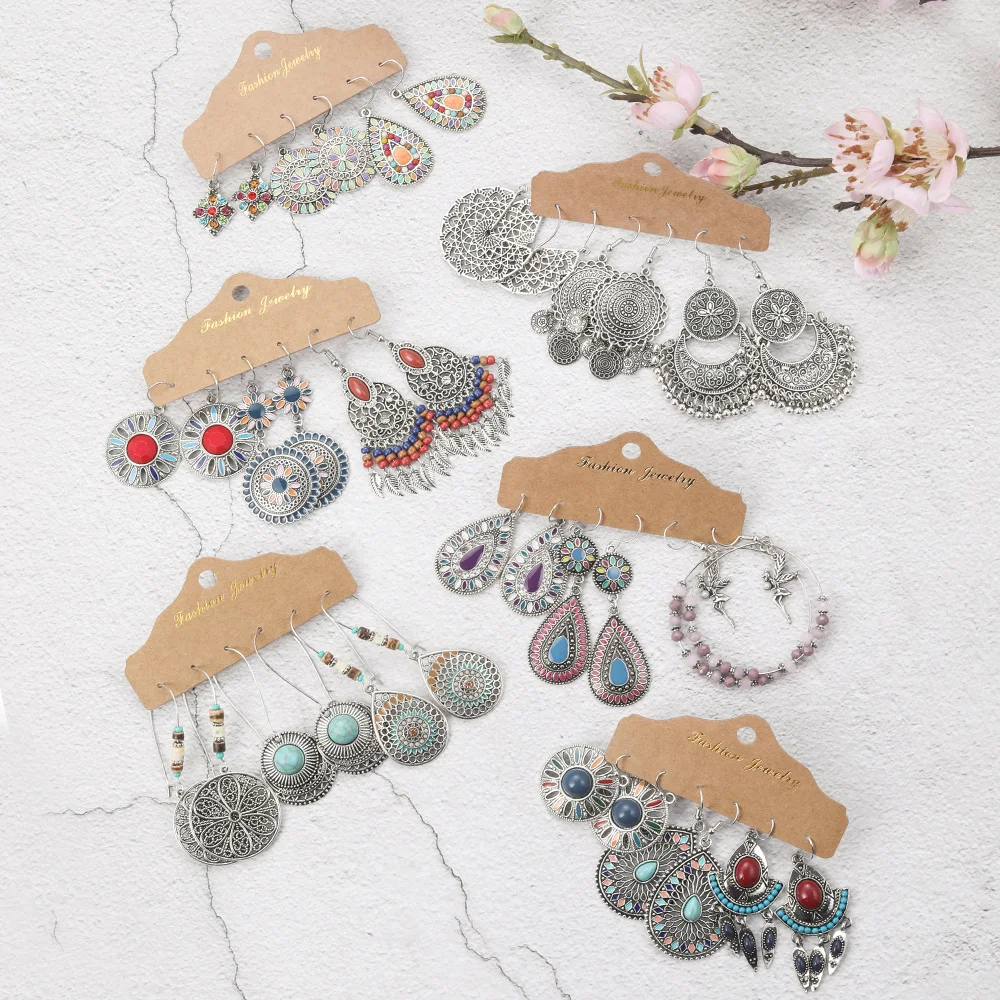 Женские серьги-подвески с кисточками многоэтнические Серебристые в стиле бохо