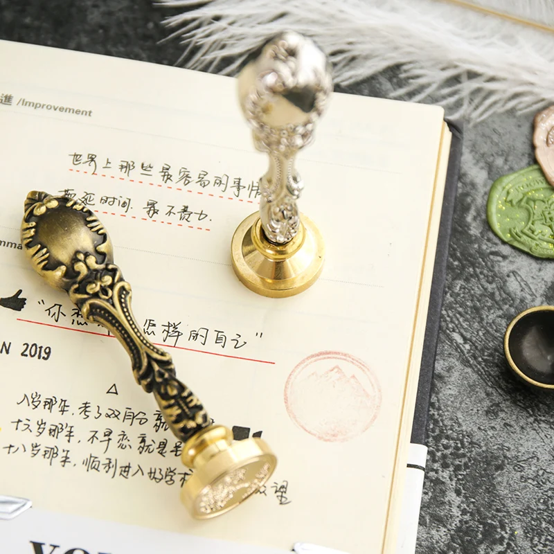 

Metal Pattern Sealing Wax Seal Stamp Handle Gold-plated European Retro Wax Stamp Seal Lacquer Handle Envelope Decoration