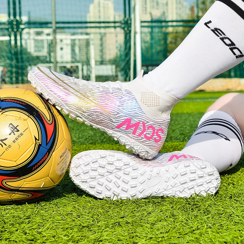 Men's Soccer Shoes Teenager Breathable Sneakers Grass Training Sports Shoes FG / TF High Ankle Cleats Antiskid Football Boots