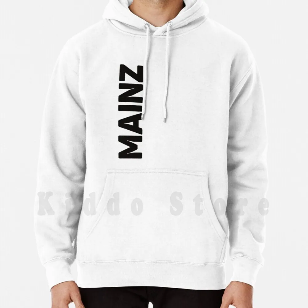 

Толстовки с длинным рукавом, немецкий путешествие, вертикальный текст, боковой текст, черный текст, дизайн минималистичный простой путешествия