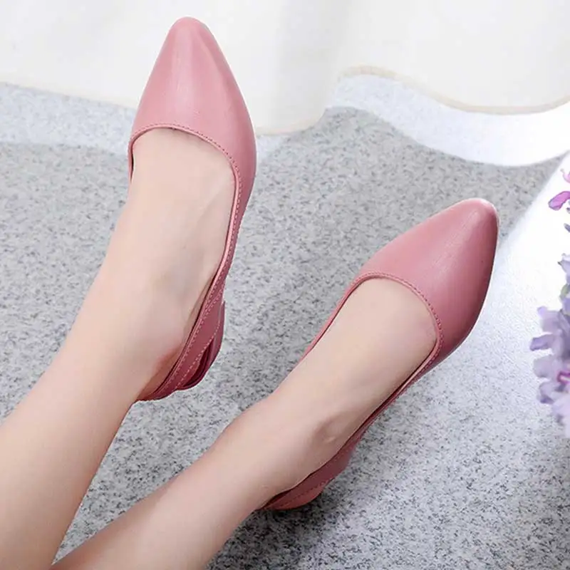 Весенние женские удобные туфли лодочки с острым носком на среднем каблуке без