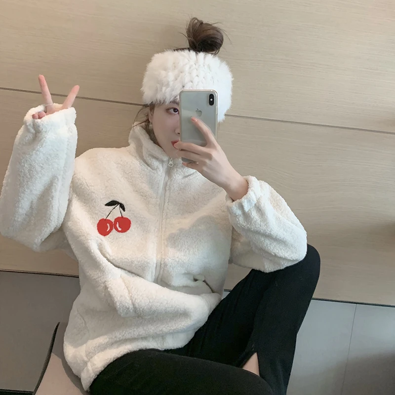 

Женское зимнее пальто из шерсти ягненка с вышивкой и воротником-стойкой, утепленная бархатная однотонная белая куртка на молнии, 2020