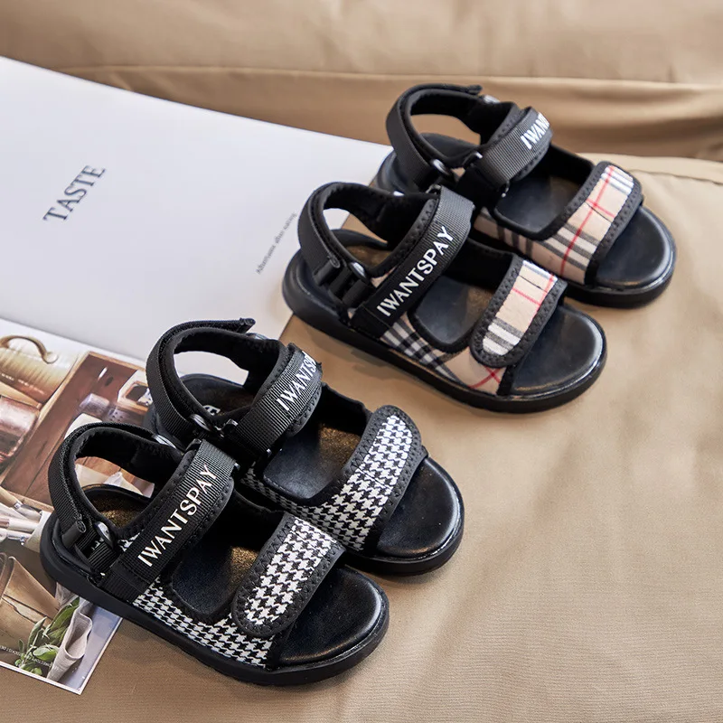 

Children Beach Shoes Kids Summer Plaid Letter Print Teen Shoes Soft-soled Non-slip Middle Large Boys Girls Casual Sport Sandals
