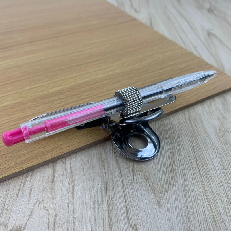 Держатели для ручек пружина металлические с зажимом врач медсестра канцелярские