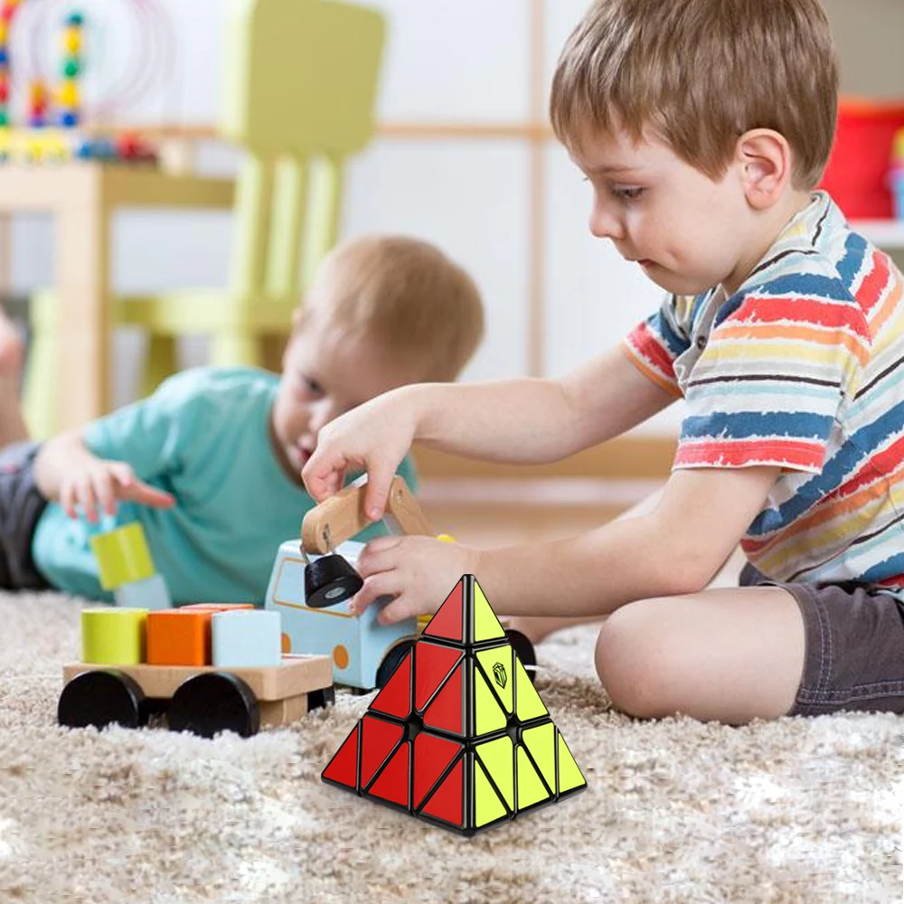 

Coogam Qiyi X-Man Bell Magnetic Pyraminx Speed Cube Pyramid Puzzle Toy (Black) Educational Gift for Kid Adult Student