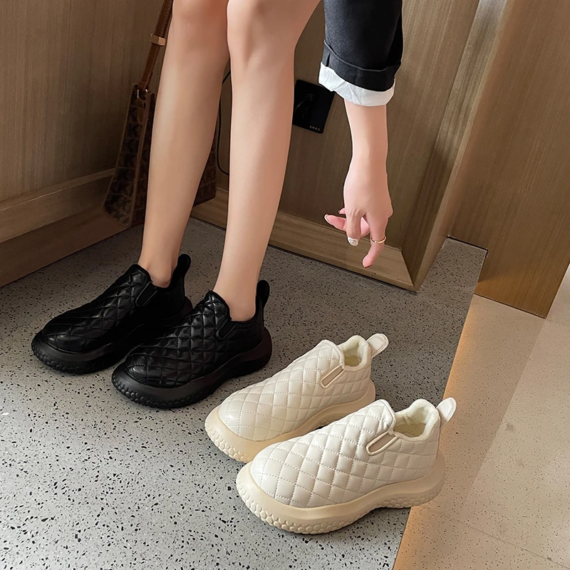 2021 women Leather Cotton Shoes Warm Fur Thick Sole Flat Fashion Winter Autumn Casual Outdoor Slip on Short  Female Loafers