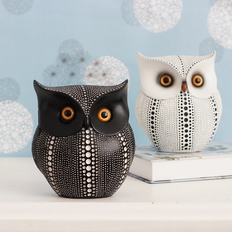 

Black White Dot Owl Family Figurines Cute Resin Crafts Table Display Ornament Home Decor Animal Wedding Birthday Gift for Lovers