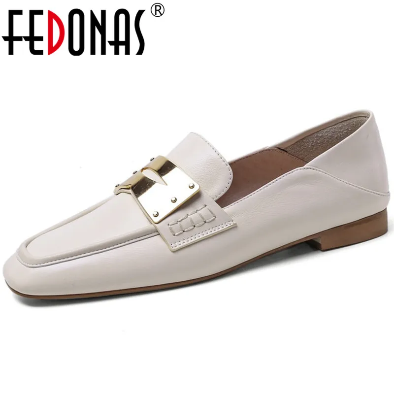 FEDONAS/Модная женская обувь с металлическим украшением и квадратным носком Новинка