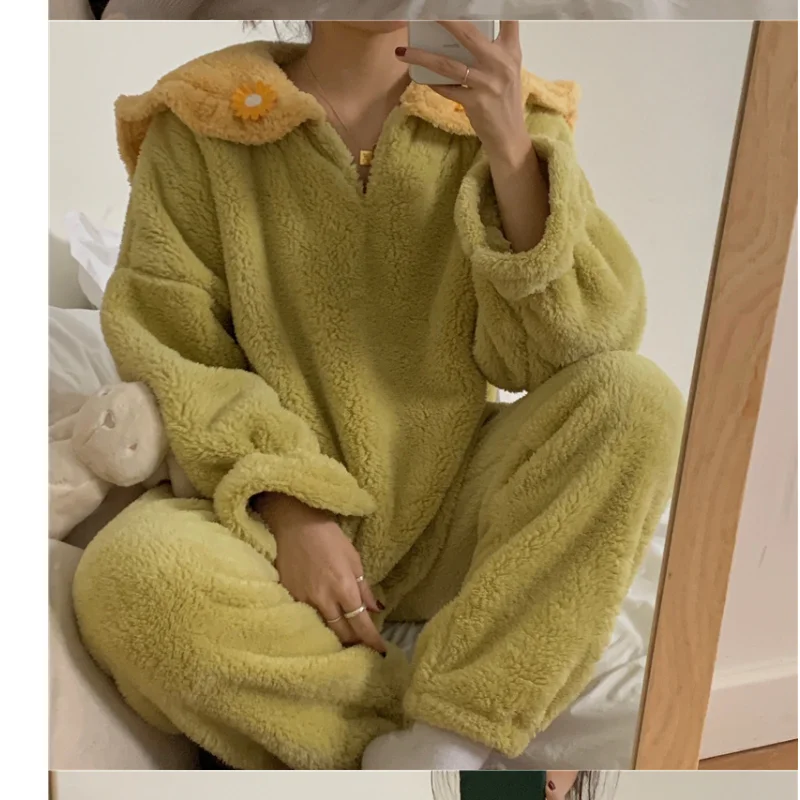 

Winter And Autumn Women Pajamas Warm Two Piece New Turn Down Collar Fahsion Comfortable Flannel Patchwork Female Home Wear