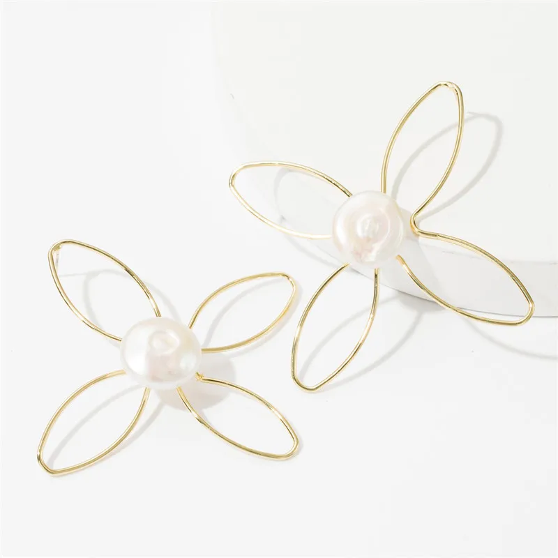 Женские серьги пусеты Pauli Manfi Элегантные корейские с жемчугом и цветами