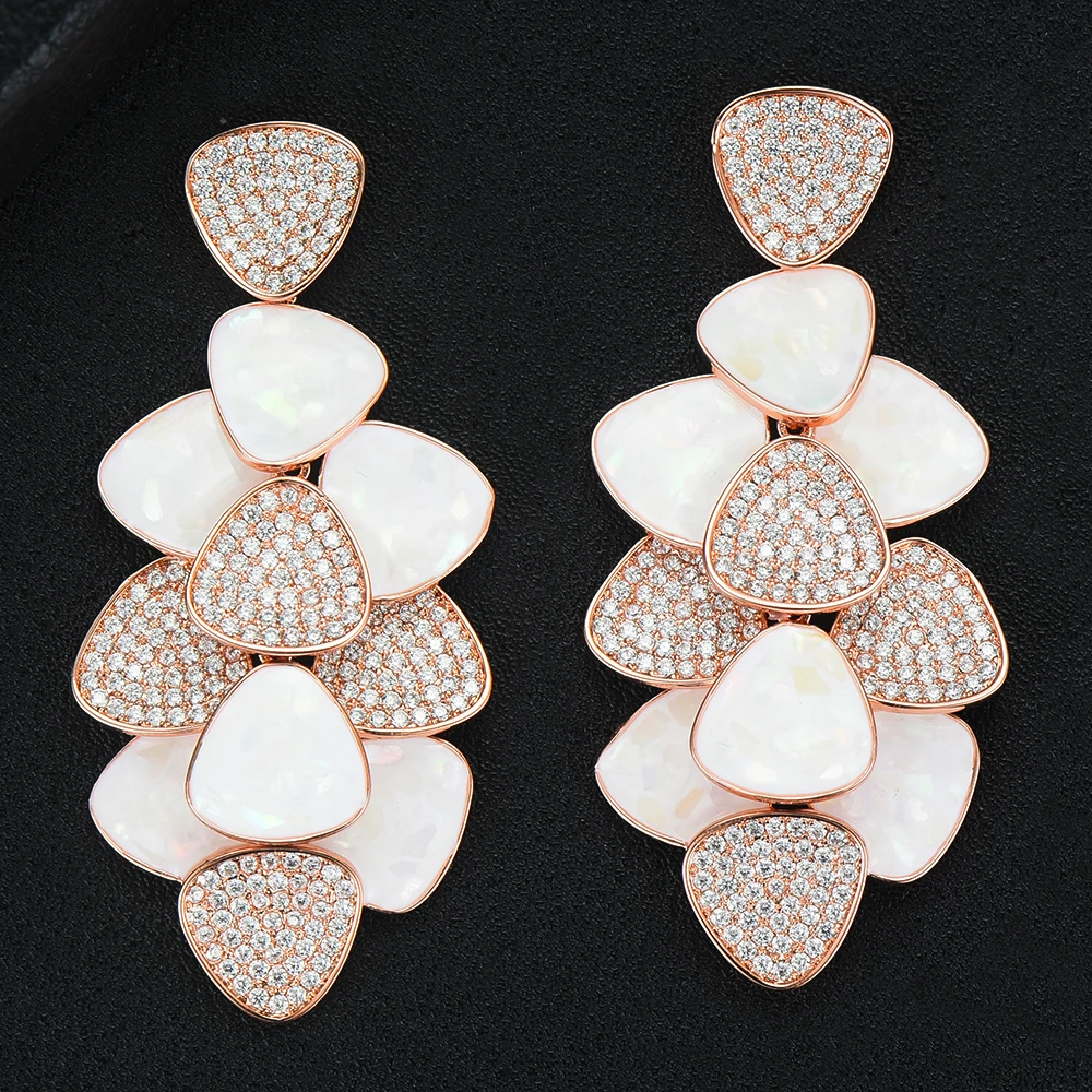 

Soramoore Лидер продаж опал CZ Роскошные свадебные Подвесные серьги для невесты Блестящие модные благородные женские вечерние серьги для шоу юв...